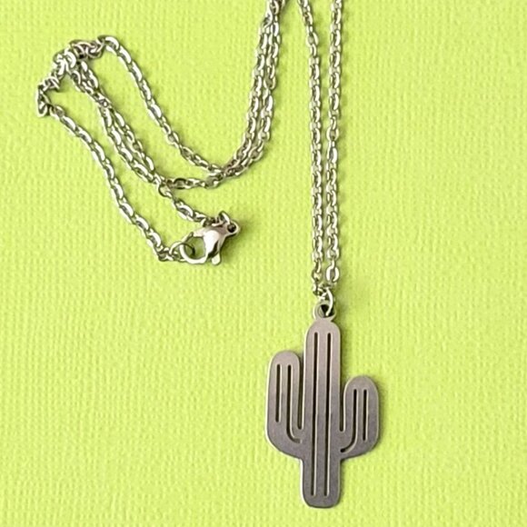 CACTUS Stainless Steel Charm Chain Necklace 24" Arizona Western Cowgirl - Picture 3 of 8